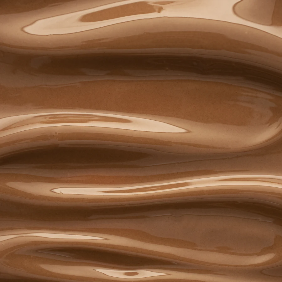 Glossy, stretchy gel texture